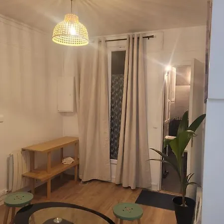 Charmant Appartement Pres De Montmartre Paris Exterior photo